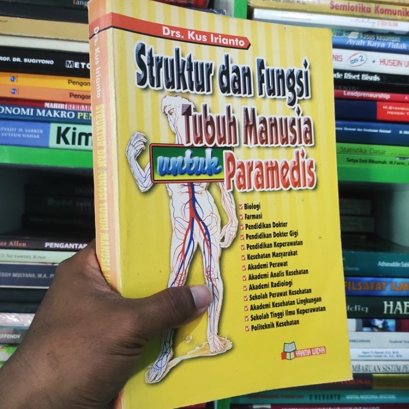 (ori) buku struktur dan fungsi tubuh manusia untuk paramedis