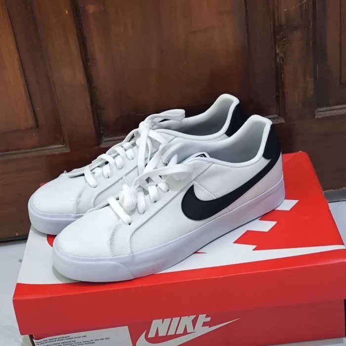 Nike Women's Court Royale AC Canvas Shoes - White l Sepatu Nike