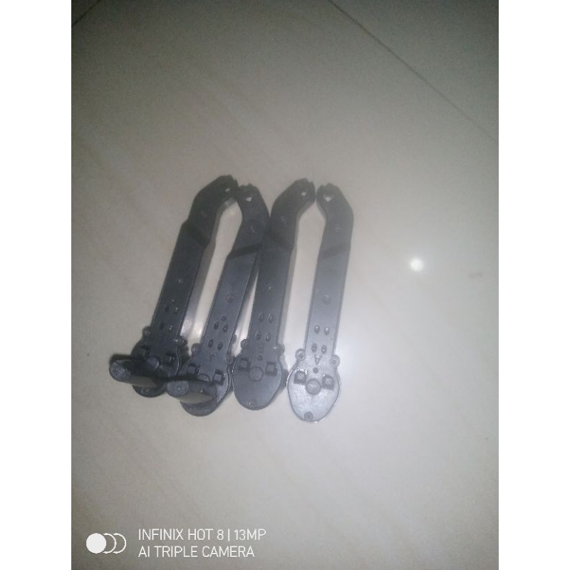 ARM DRONE E88 PRO(LENGAN DRONE)