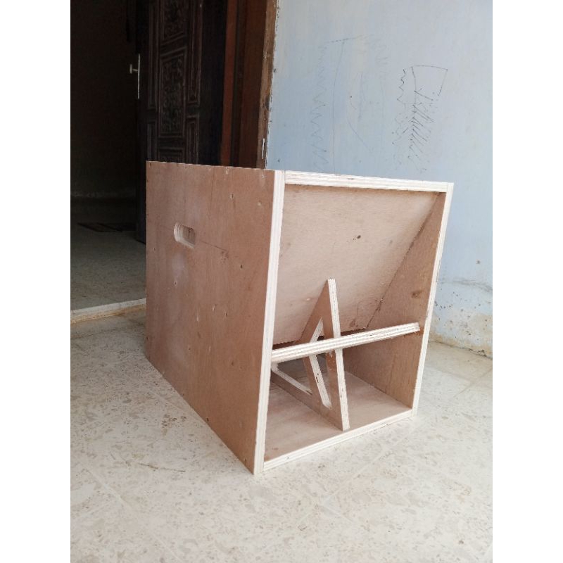 BOX SPEAKER 10 INCHI MODEL TURBO