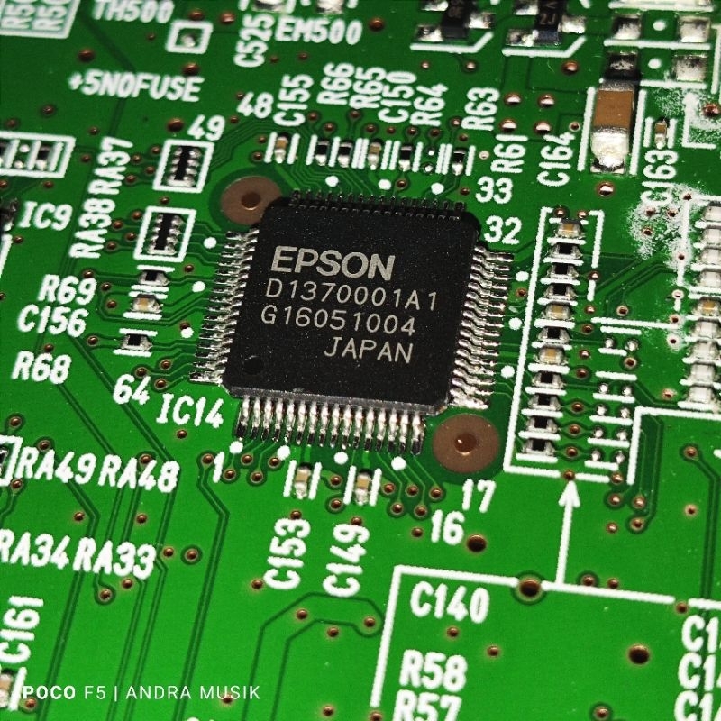 Epson S1D13700F01A100 D1370001 D1370001A1 ic display ic driver LCD yamaha psr s750 s500 s550 s650 s6