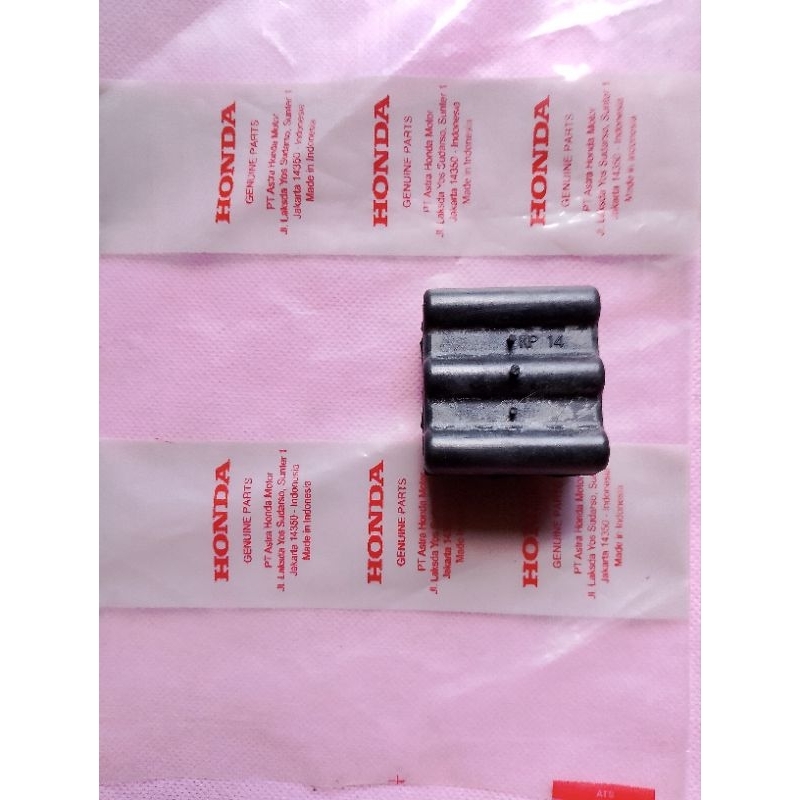 karet tahanan mesin rubber link stoper Vario 125 Vario 150 Scoopy