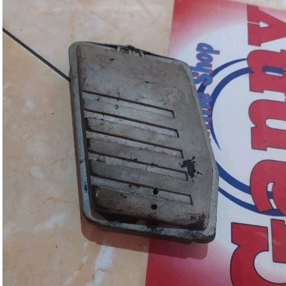 Tutup box filter udara suzuki GP100. GP 100 original bekas
