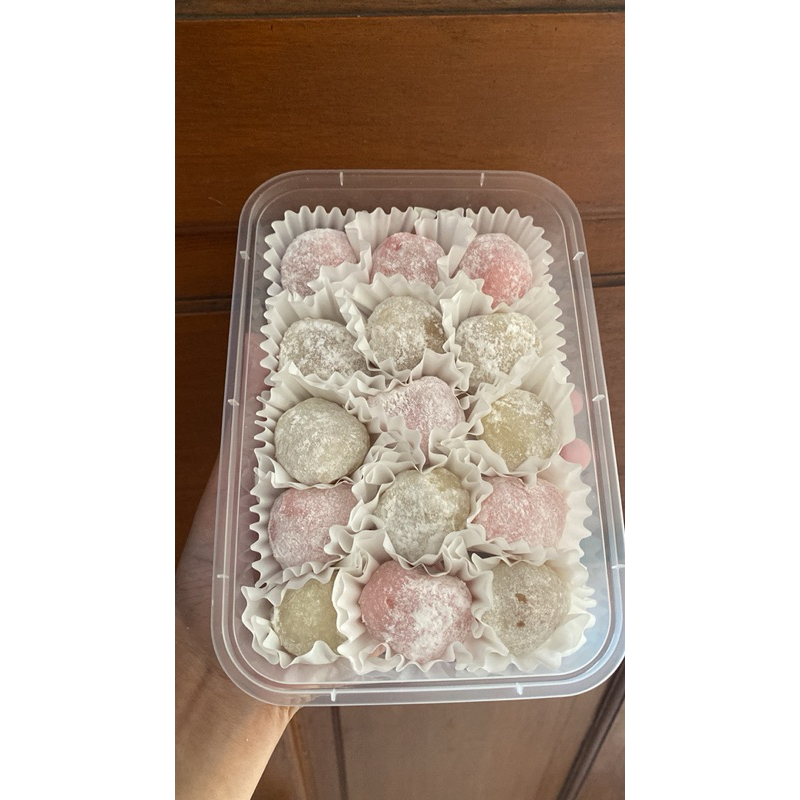 

(PO Sehari) Mochi Sukabumi , Mochi Original Kacang isi 15pcs Mochi daifuku