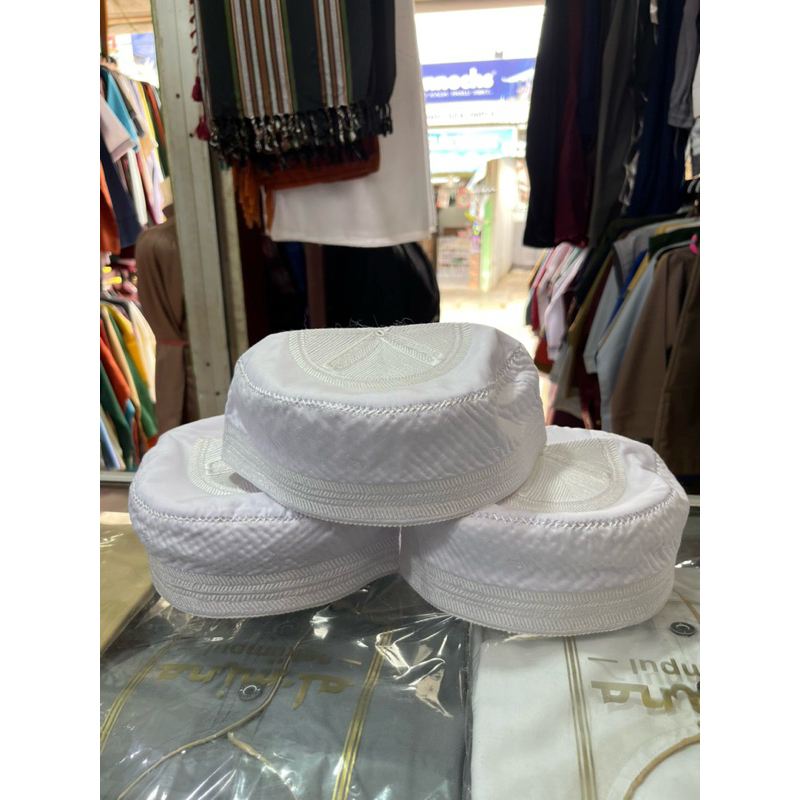 KOPIAH MADINAH /KOPIAH BUGIS / KOPIAH MADINAH ORIGINA BAHAN LEMBUT / PECI BUGIS MADINAH ORI