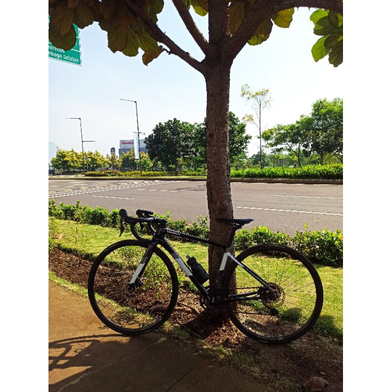 Sepeda Roadbike Cannondale Supersix Evo disc size 44