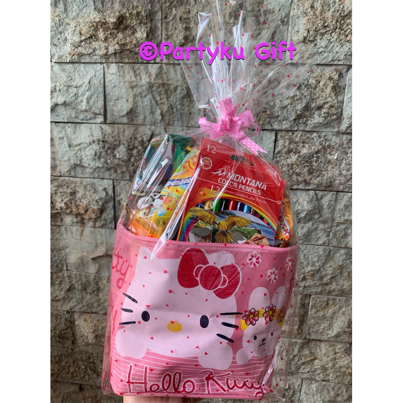 Tas kubus + snack+buku mewarnai+pensil warna
