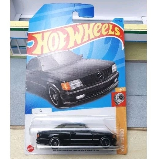 Hotwheels Reguler Mercedes-Benz SEL Hitam (Card Ketekuk)