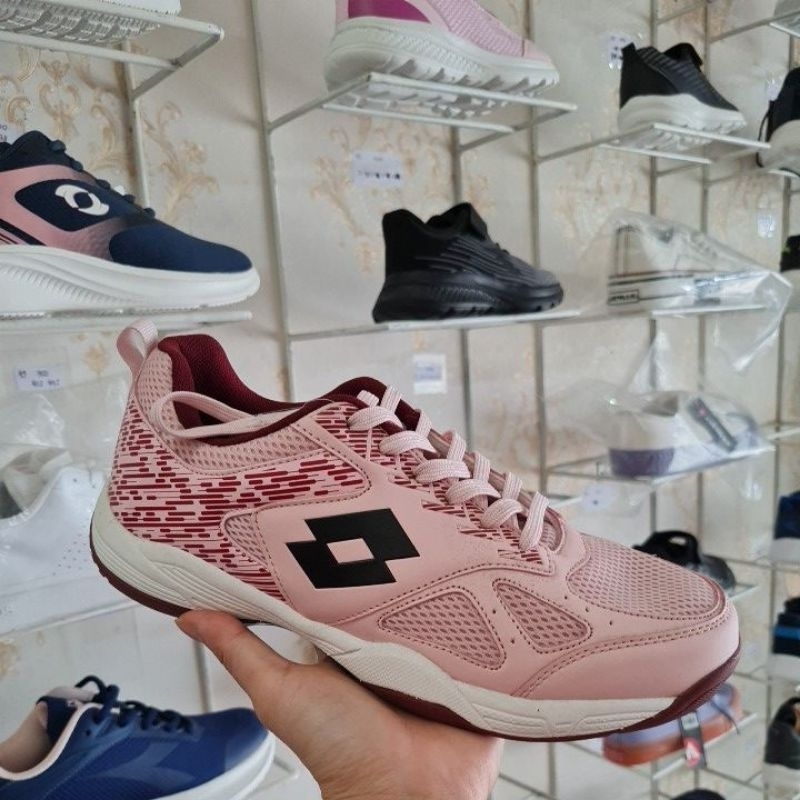 Sepatu Lotto badminton original sport station