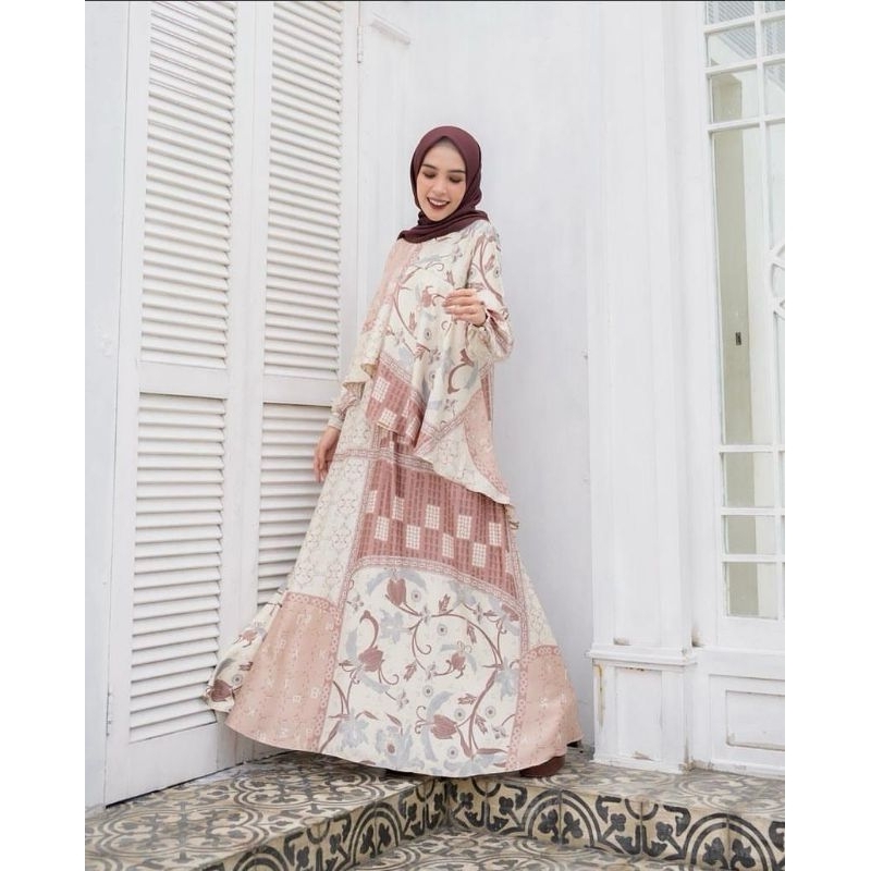 Wearing Klamby - Rumi dress Red velvet size M Preloved