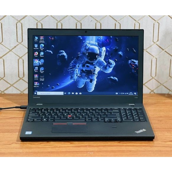 Laptop Lenovo ThinkPad T560 Core i5 Gen6 RAM 8GB SSD 256GB 15" HD