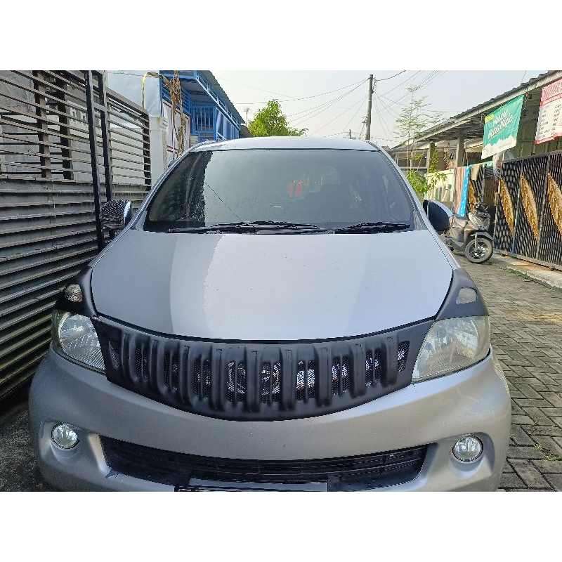 Grill Avanza xenia