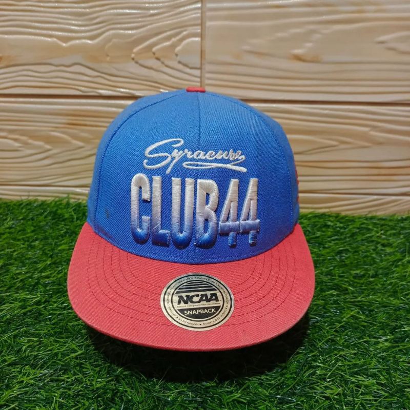 topi snapback NCAA