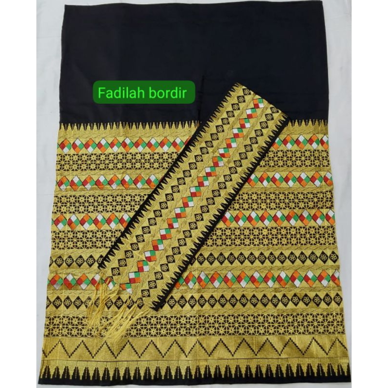 TAPIS BORDIR LAMPUNG 3 TINGKAT (Motif Anting Belah Ketupat)
