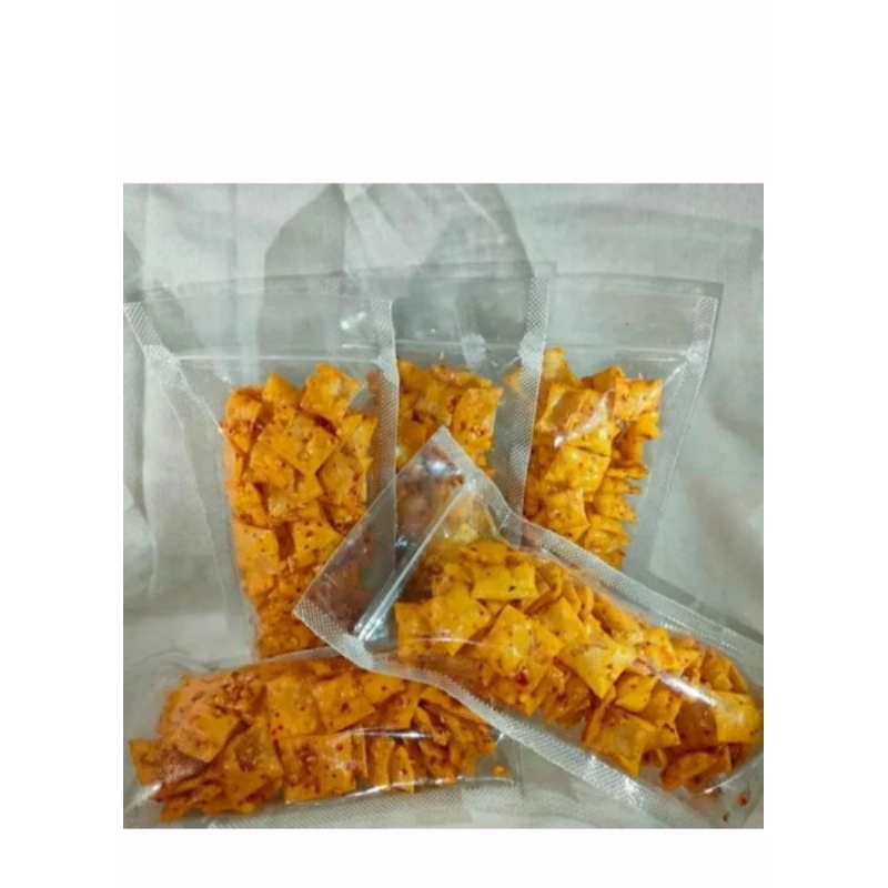 

keripik Pangsit pedas manis