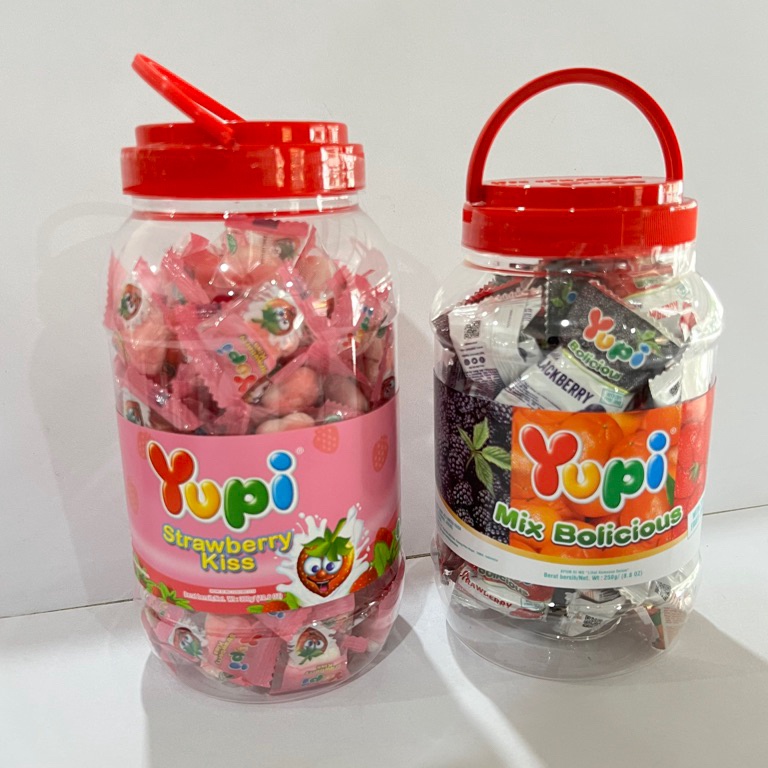 

Super Untung ECER 1 TOPLES Permen Yupi Strawberry Kiss Jar 3gr Bolicious Mix Jar 25gr