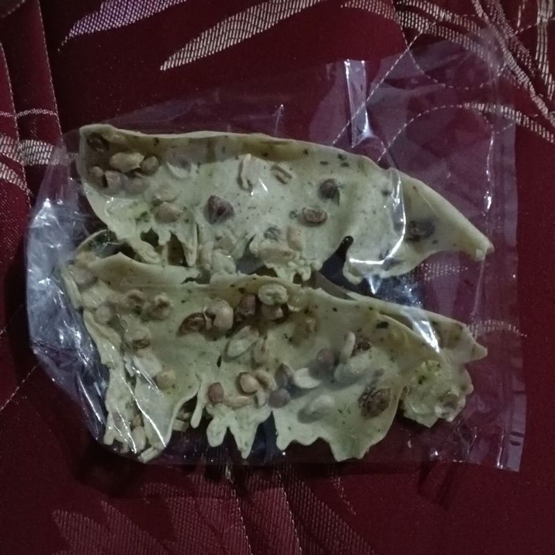 

Keripik Kacang Tanah Maknyusss Kresss