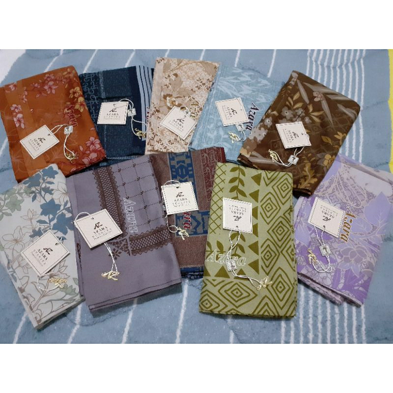 Azara Jilbab Segi Empat