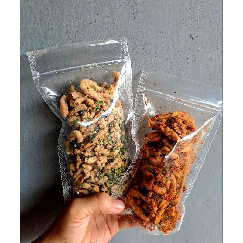 

Keripik usus/ keripik usus 100gr/ Usus pedas daun jeruk/ Usus gurih/ Usus crispy / Mamarin kitchen