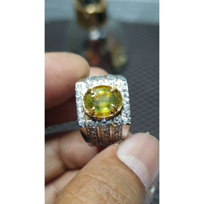 Natural Bi Color Sapphire