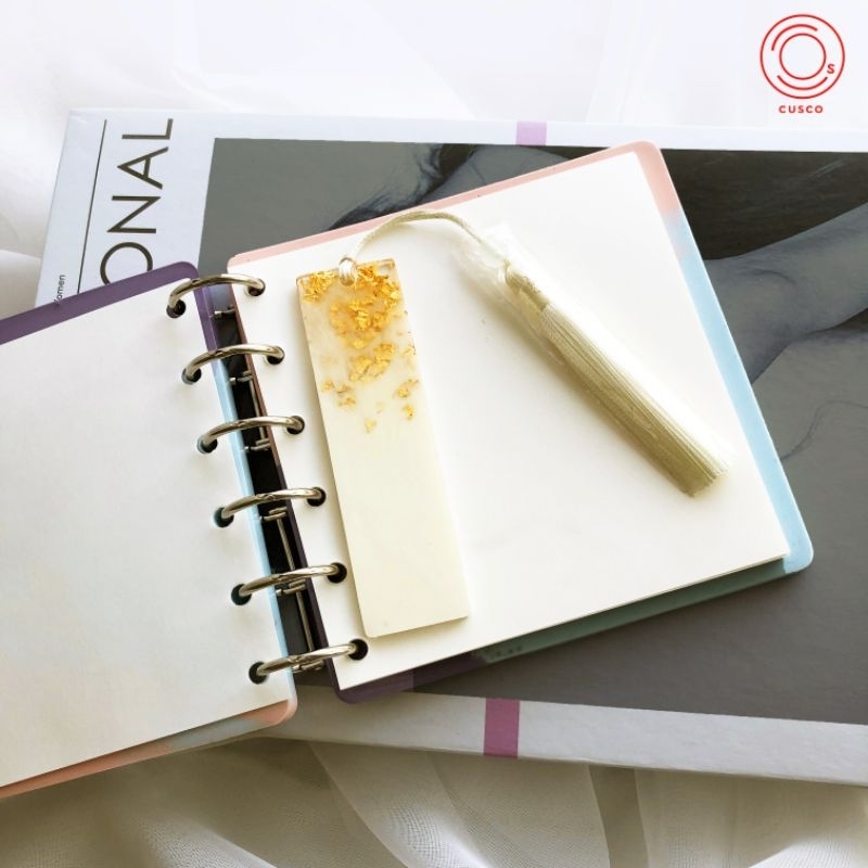 

Bookmark Resin