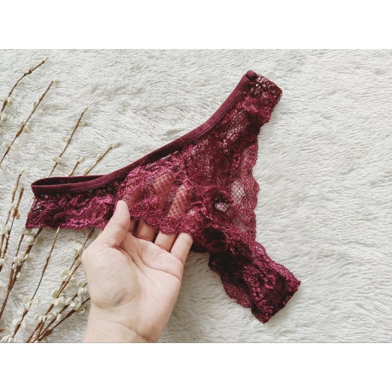 VS lace embrace seamless thong