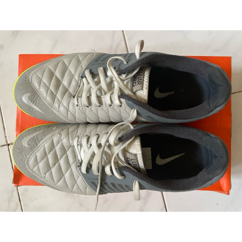 SEPATU FUTSAL NIKE LUNARGATO II SECOND