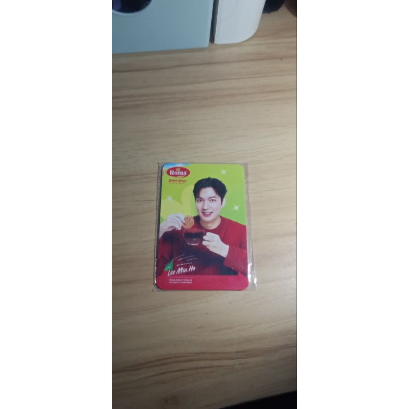 photocard official lee Min Ho x roma kelapa