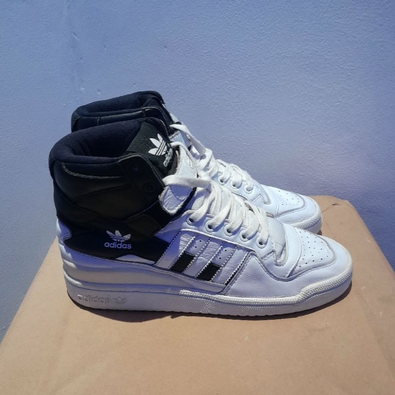 Adidas forum mid