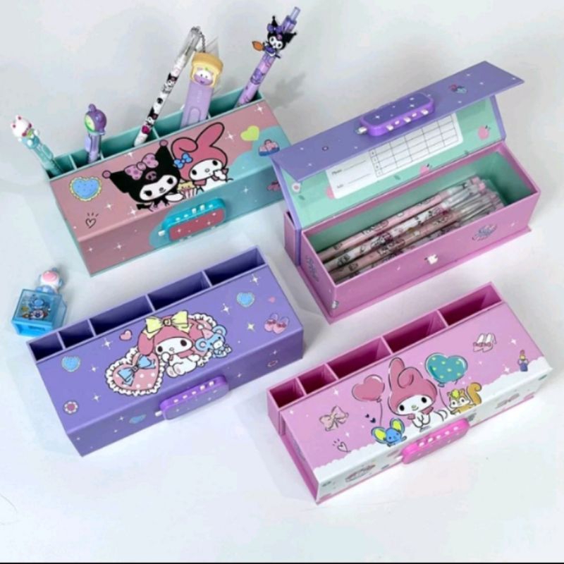 

Tempat pensil kode SANRIO + pen stand / Kotak pensil kode password SANRIO + pen stand / Pencil case SANRIO hard karton + pen stand