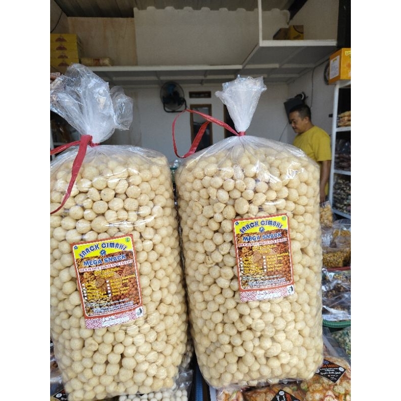 

Endog lewo pedas original 1 kg khas garut emplod makanan ringan MEGA SNACK