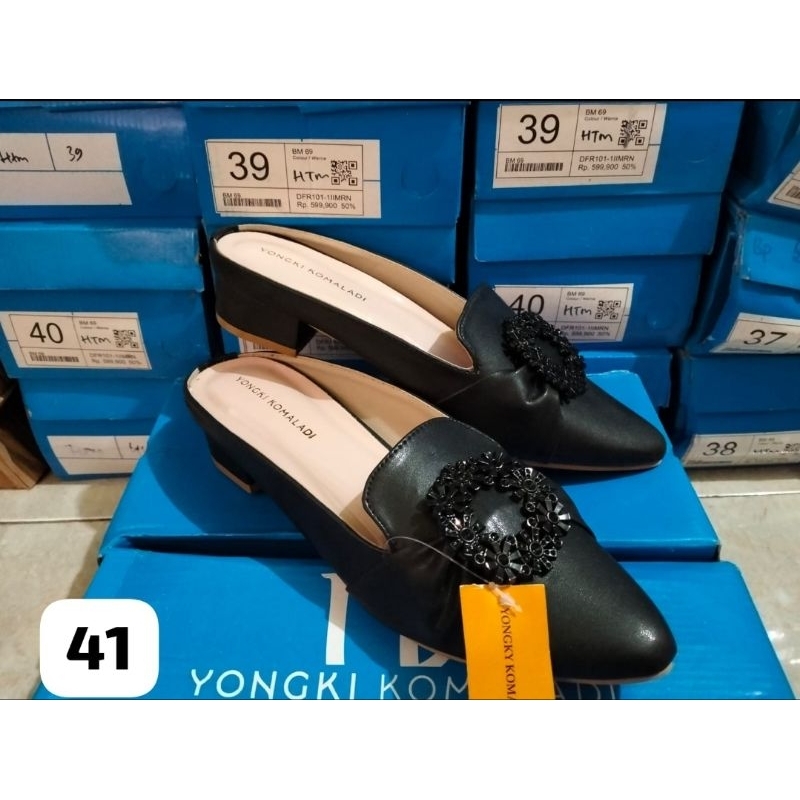 (WAJIB TANYA STOK) Sepatu sandal wanita yongki komaladi size 41