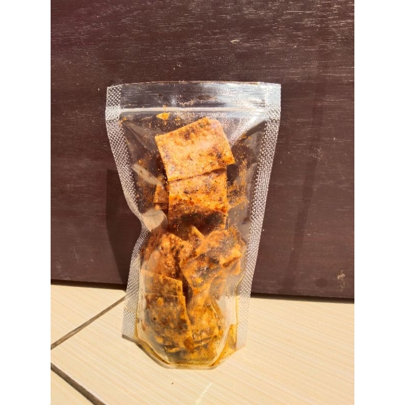 

KRIPIK PANGSIT || pedas gurih daun jeruk