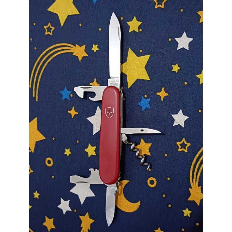 Victorinox recruit old