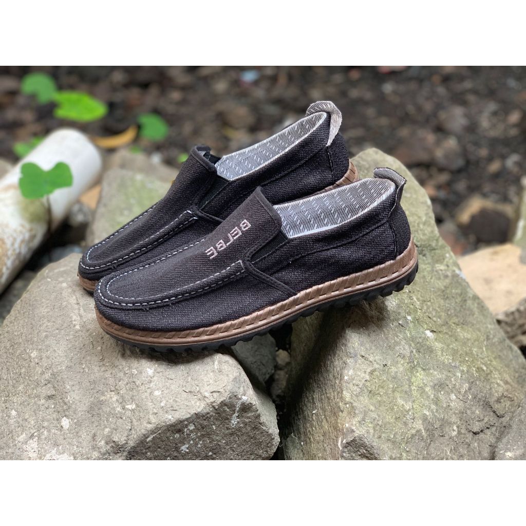 SEPATU SLIP ON BELBE HITAM RAJUT PRIA CASUAL ANTI SLIP NYAMAN KUALITAS IMPORT / SEPATU SLOP TANPA TA