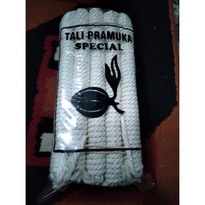 

Tali Pramuka Serat Kecil