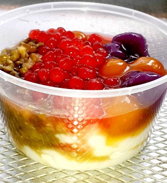 

Yang dinanti Bubur Sumsum Madura Jenang Srintil