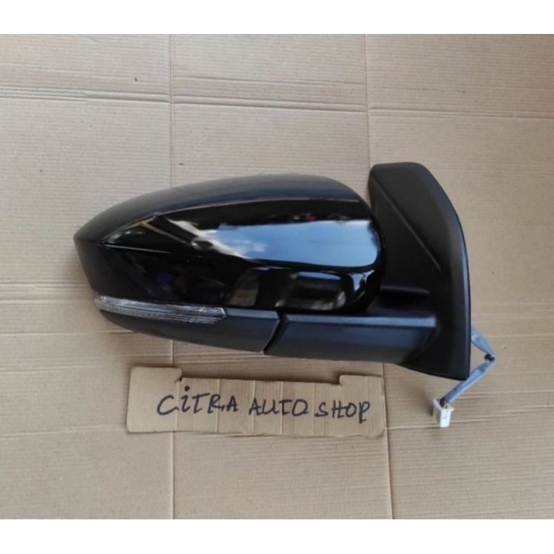 Spion Daihatsu ROCKY Kanan Retract