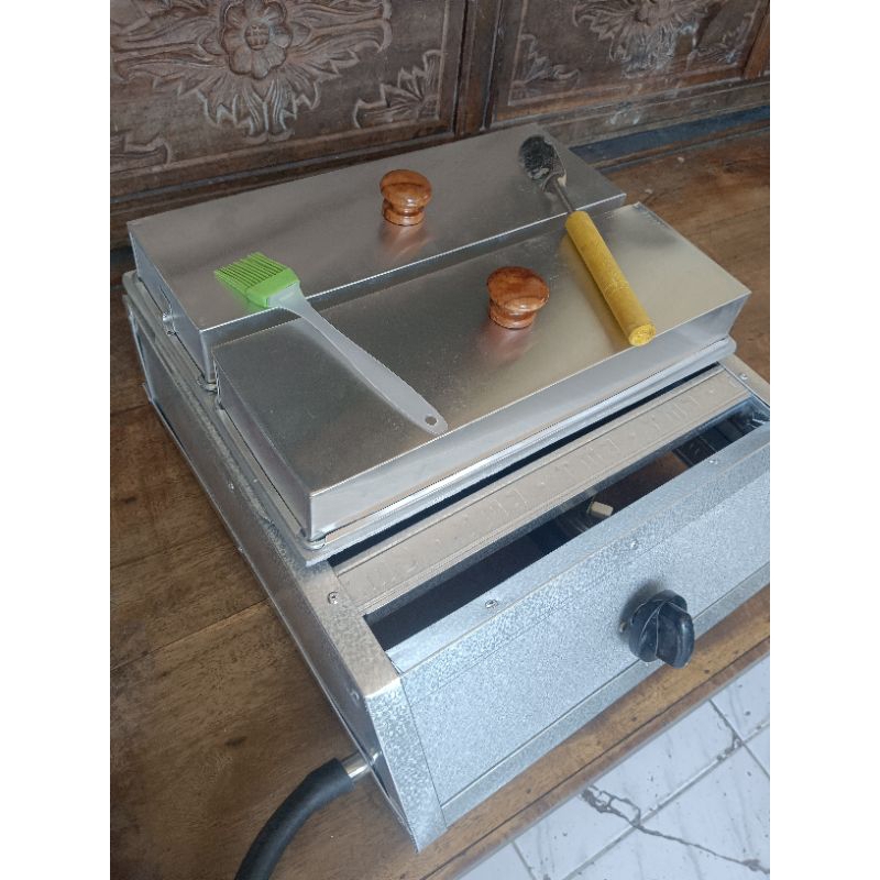 kompor pukis + cetakan bonus resep