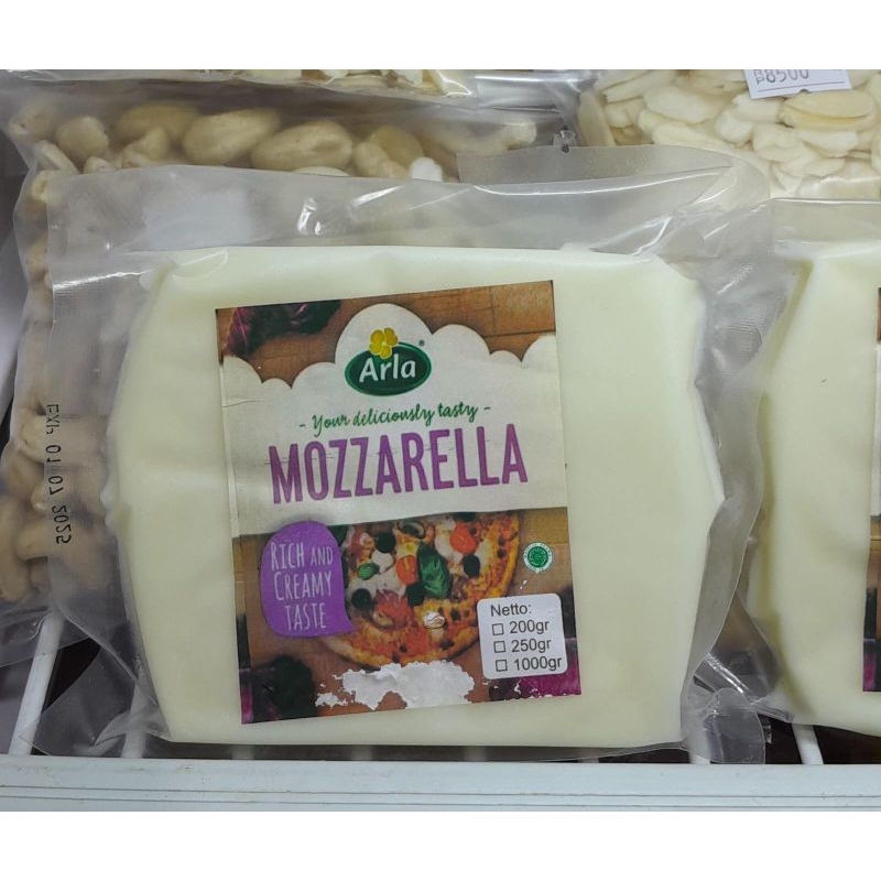 

KEJU MOZARELLA ARLA 200gr