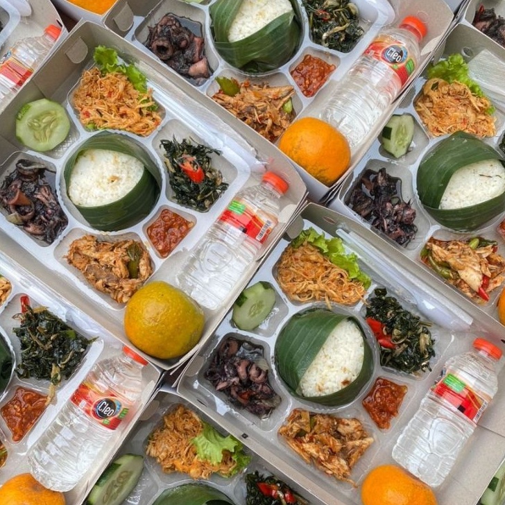 

Terbaru Paket Nasi Box 3 Menu Utama Termurah