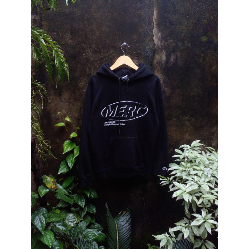 Hoodie acover MERC