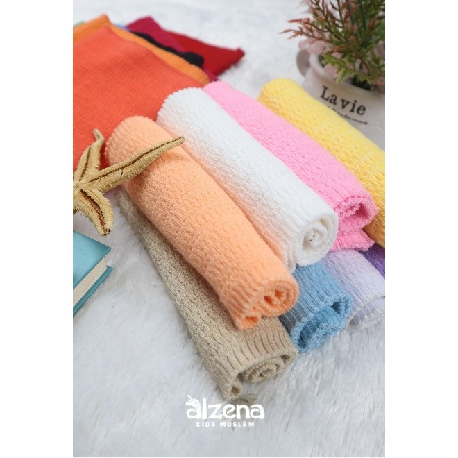 RB - Bandana Rajut Anak Perempuan Rajut Premium