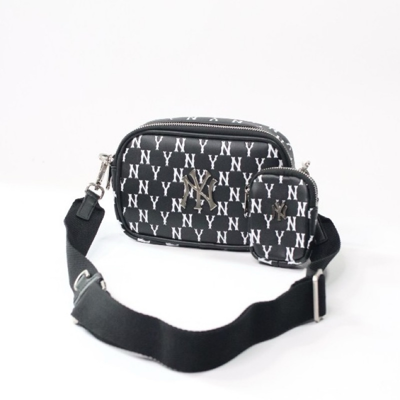 MLB NY Yankees Monogram Jacquard Mini Cross Bag Black (18x11.5x5.5)