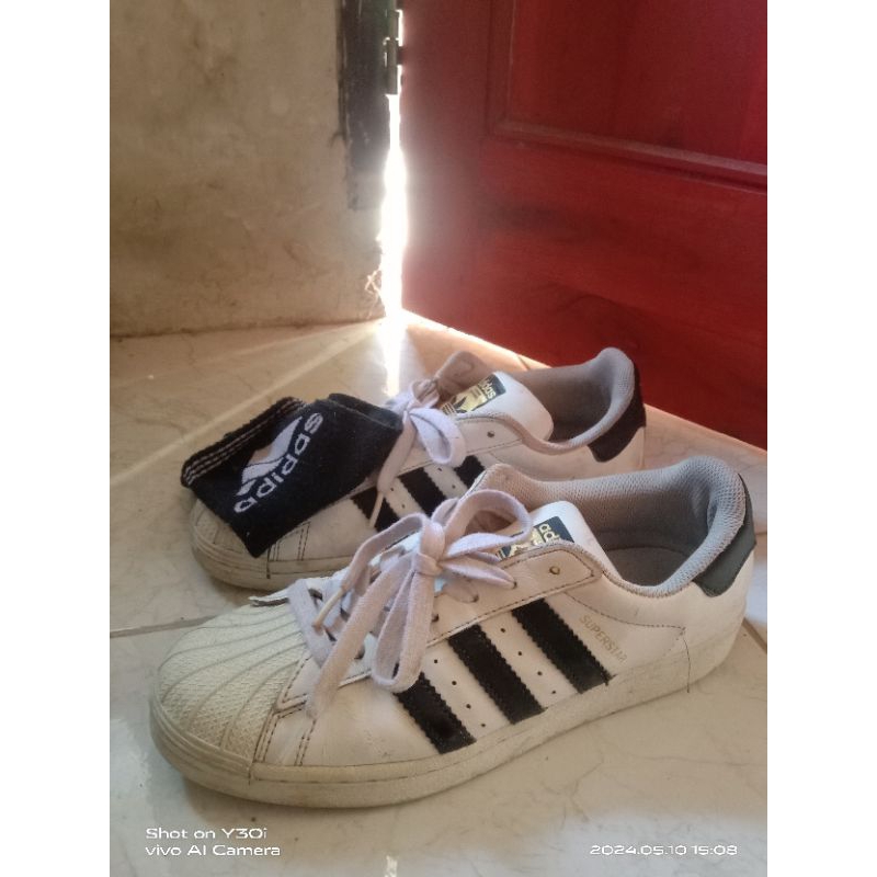sepatu Adidas superstar