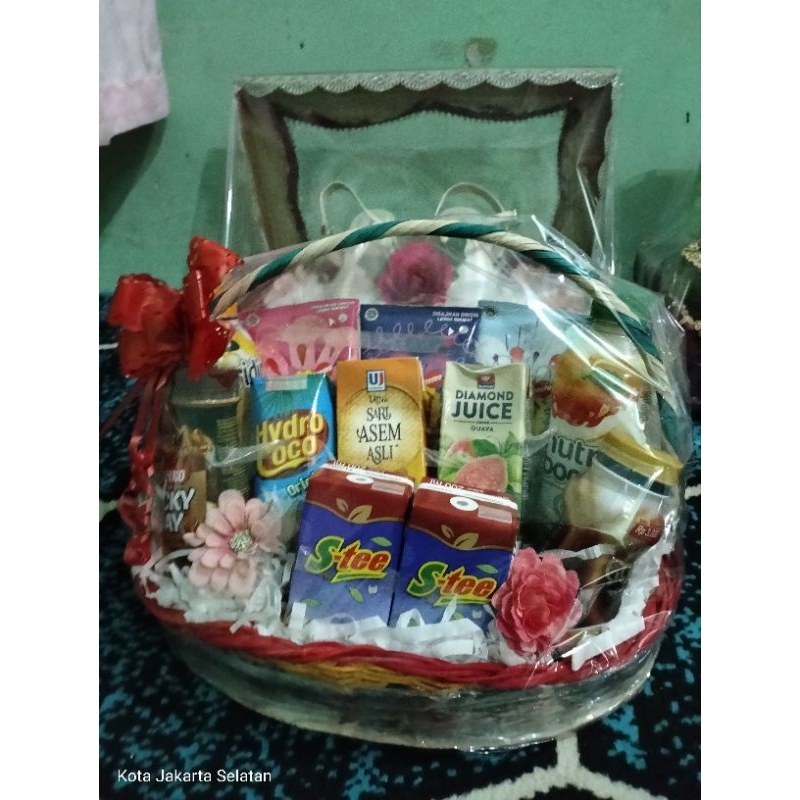 

Parcel Hampers Minuman buket Kado Ultah