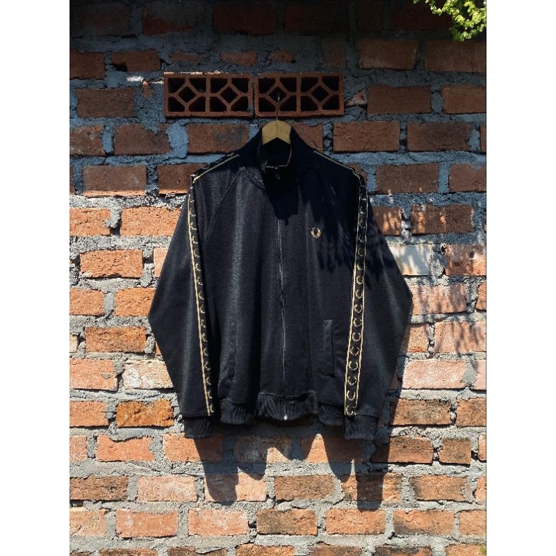 fred perry tractop taped black gold new release