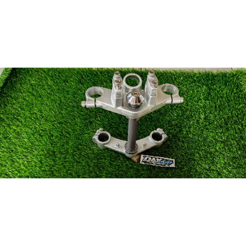 segitiga T atas kawasaki ninja R RR SS as 33 original gorilla import segitiga atas ninja  raiser ata