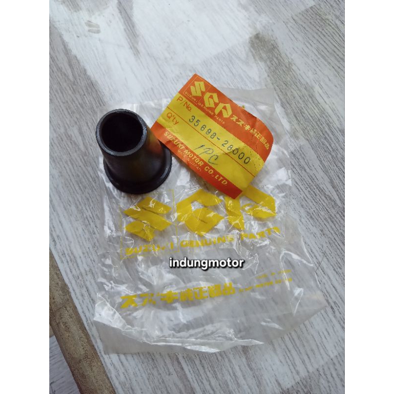 Karet dudukan sein sen suzuki Gt380 Gt500 Gt250 Original japan 35698-28000