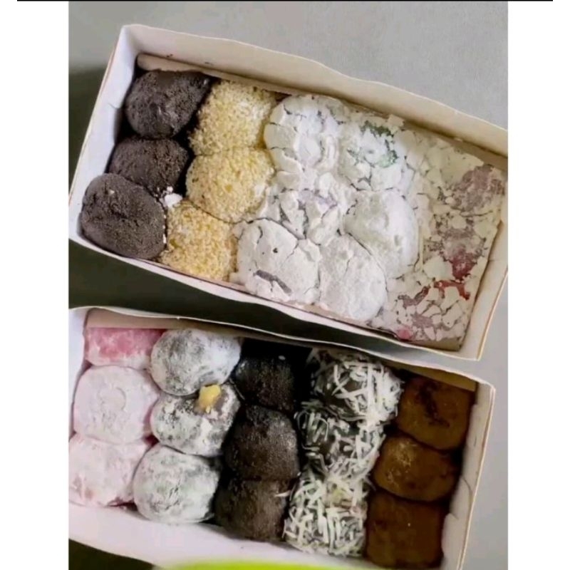 

Mochi rainbow dan black forest
